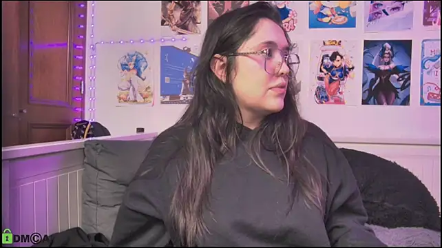 XXX chat uživo modela snowblack_