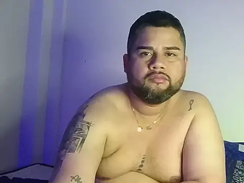 GABRIELGARCIA1313's Live XXX Chat