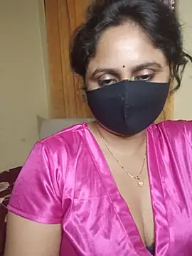 Sravvi499's Live XXX Chat
