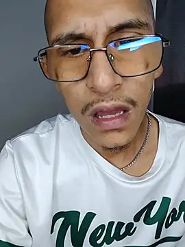 Hard_brown03n Live XXX chat