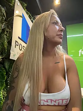 Juuhschmitt Webcam Show