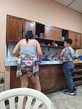 Danelyhit Chat XXX live