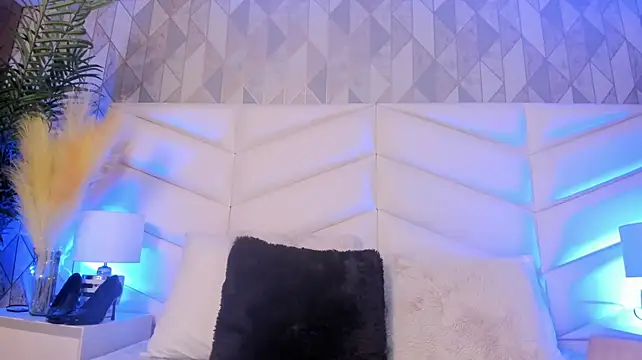 Lizzi_Hotman_ Adlı Modelin Canlı XXX Sohbeti