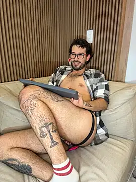Adrian_SITHのライブXXXチャット