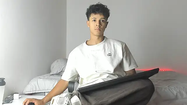 _Alex_Colton XXX чат на живо