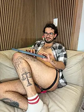 XXX chat uživo modela Adrian_SITH