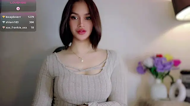 Anna_HollyDoll XXX чат на живо