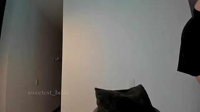 sweetest_bella Adlı Modelin Canlı XXX Sohbeti