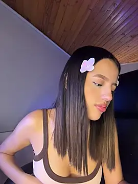 Sofia18_pinkkのライブXXXチャット