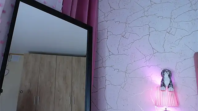 Czat XXX na żywo – BambiRoses