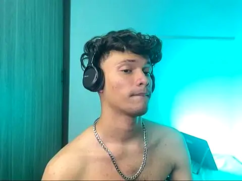 Chatroom XXX en direct de AlexxxGod