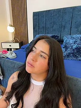 KallyMyller1 Adlı Modelin Canlı XXX Sohbeti