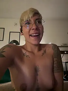 Živý XXX chat MiaMorgan_