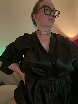 FemDom_RubyKnightXXO's Live XXX Chat