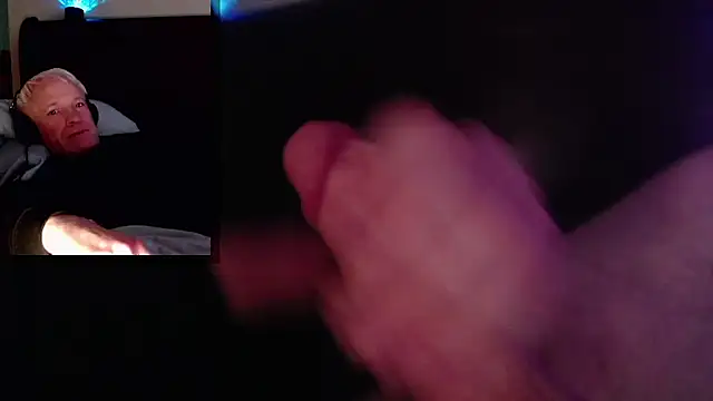 Snarfle82's Live XXX Chat