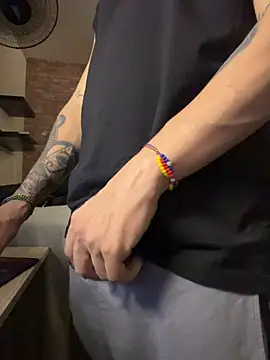 AlphaMasterXxx Chat XXX in diretta