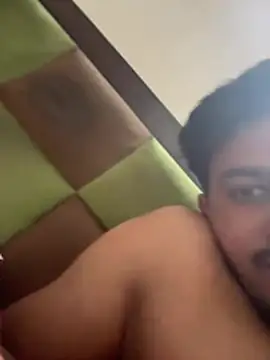 shubhzee143's Webcam Show