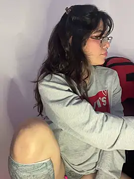 Esmeralda_hairyn Live XXX chat