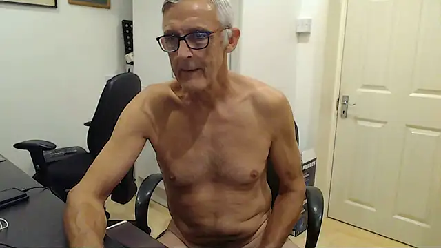 แชท XXX สดของ nakedcarpenteruk