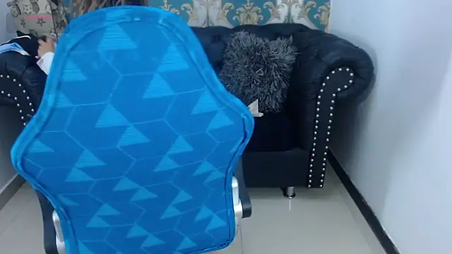 Abril_Beltran_ Obrolan Langsung XXX