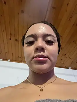 Katy_RoseX: απευθείας συνομιλία ΧΧΧ