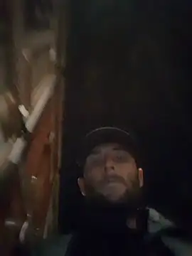 80julien's Live XXX Chat