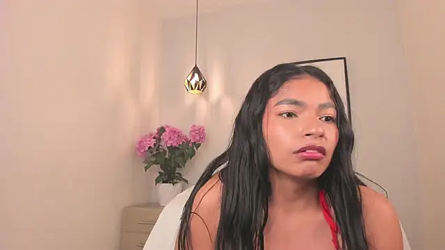 Lanne_schecter Adlı Modelin Canlı XXX Sohbeti