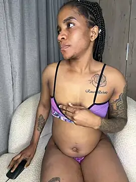 Milkypucy Live XXX Chat