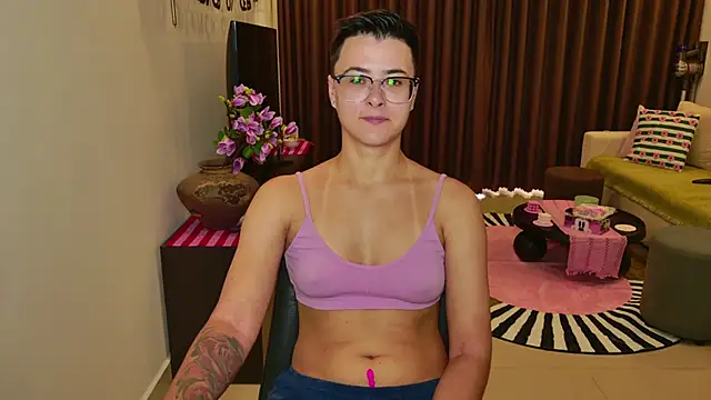 Chat XXX en directo de SashaNotFound