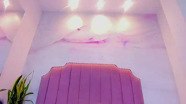 Chat +18 de Mia_Bleze ao vivo