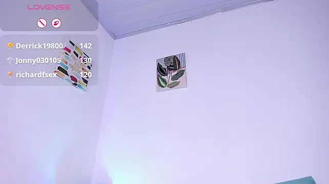 Lila_Sweett18 élő XXX-chatje