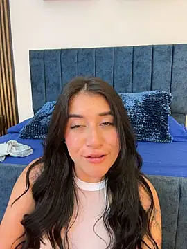 Chat +18 de KallyMyller1 ao vivo