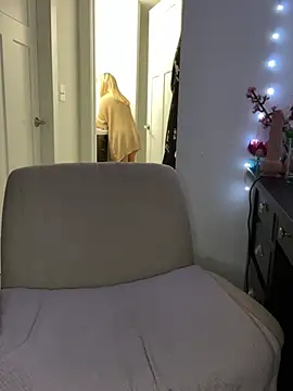 Chatroom XXX en direct de MissFeralFox