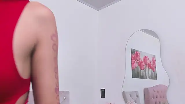 pinky_f00xn Live XXX chat