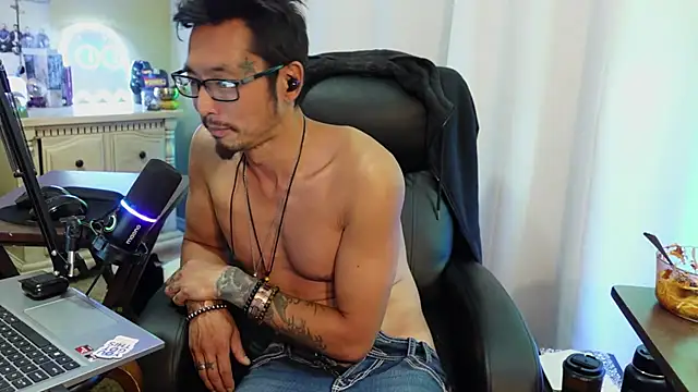 Ghost11_11's Live XXX Chat