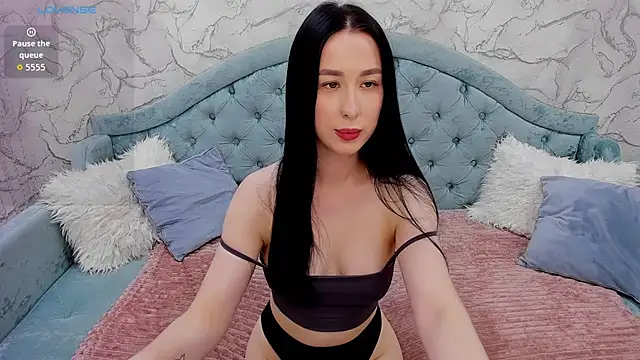 MiaVain's Live XXX Chat