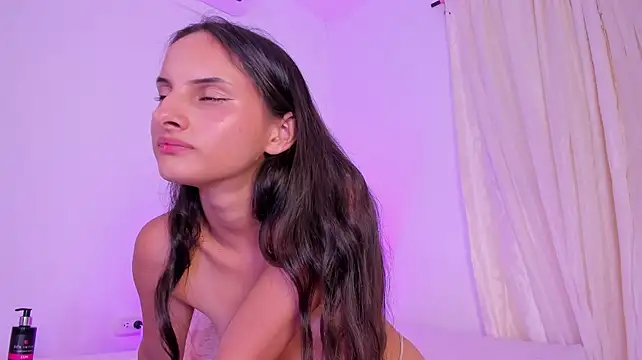 ninaht Chat XXX in diretta