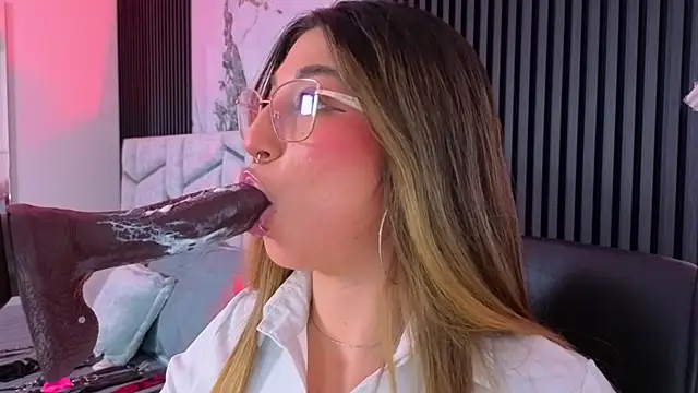 Gabrielakassi 现场XXX聊天