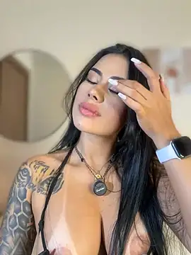 KimberlyWalton's Live XXX Chat