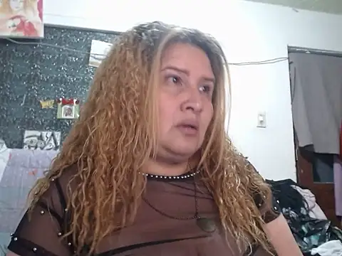 Perla1981-- Chat XXX in diretta