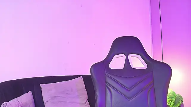 Justmia69 现场XXX聊天