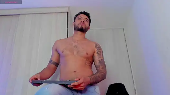 AUSTINN_TORRESのライブXXXチャット