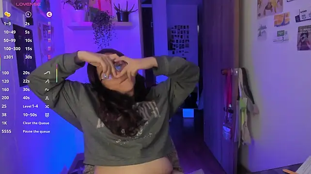 linda_giggle élő XXX-chatje