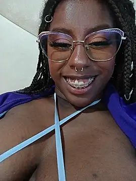 cocobele21's Live XXX Chat
