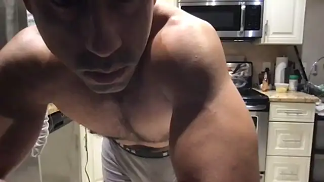BigGuyMuscle Chat XXX live