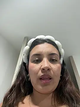 aisha_es: απευθείας συνομιλία ΧΧΧ