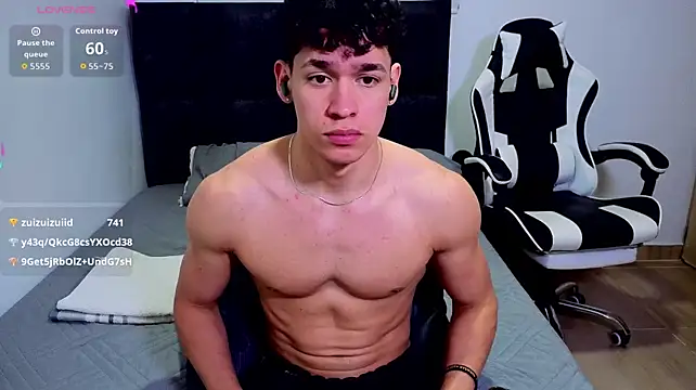 Luke_Muscle Chat XXX in diretta