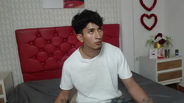 Zayn_Moretti Pertunjukan Webcam