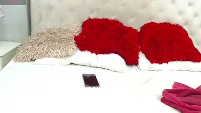 XXX chat uživo modela DaniStuart