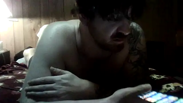 WyattL96's Live XXX Chat